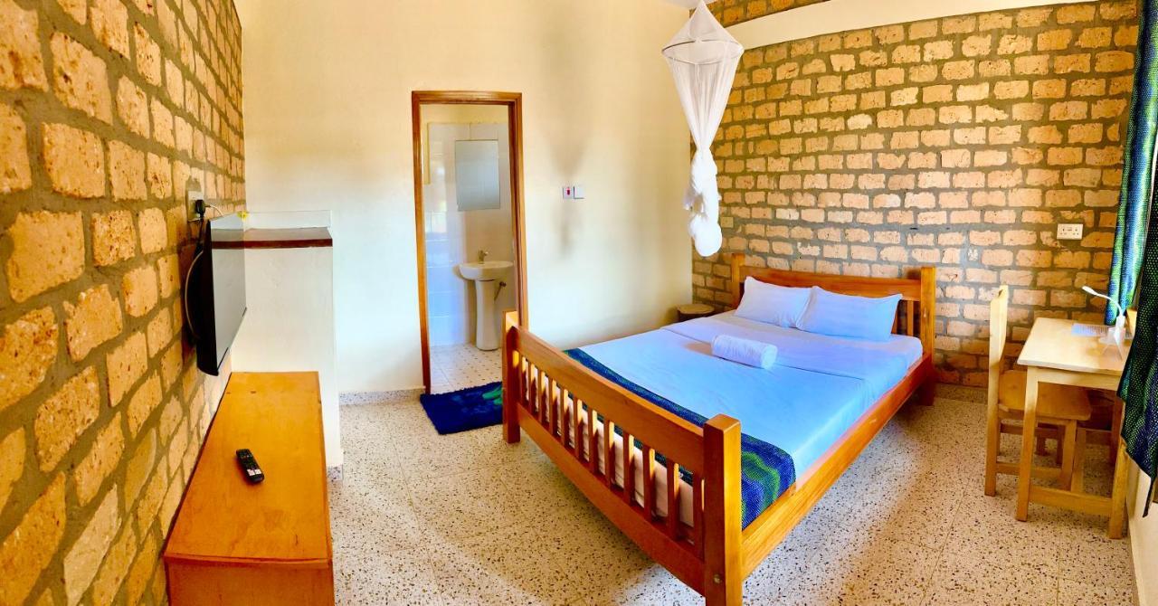 Iziba Lodge - Hoima Buitenkant foto