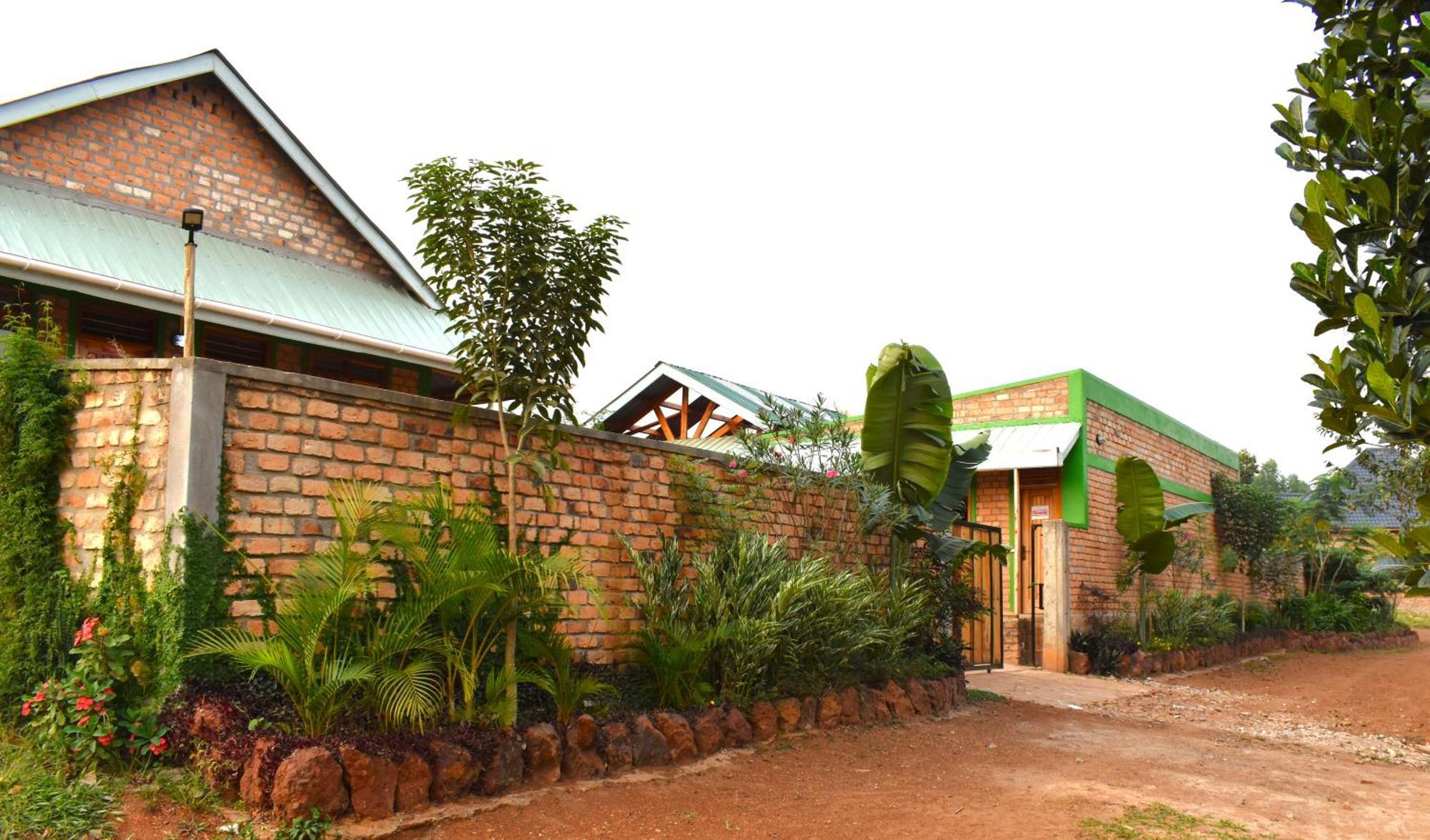 Iziba Lodge - Hoima Buitenkant foto